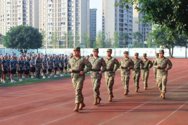 成都协同外语学校招生分数线多少?协同外语学校好不好