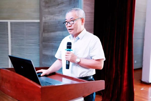 成都冠城实验学校师资 成都冠城实验学校师资
