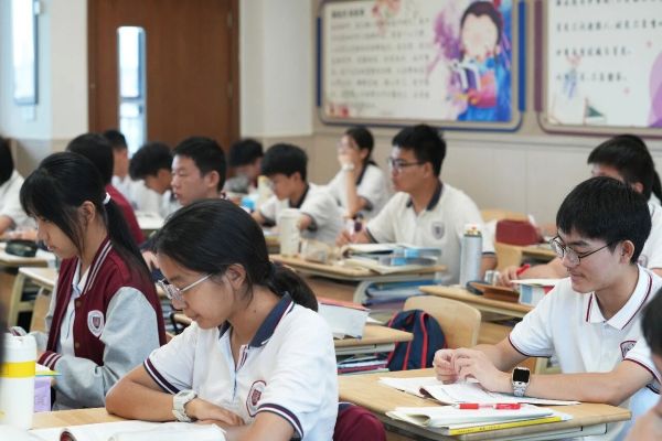 成都西川汇锦都学校师资