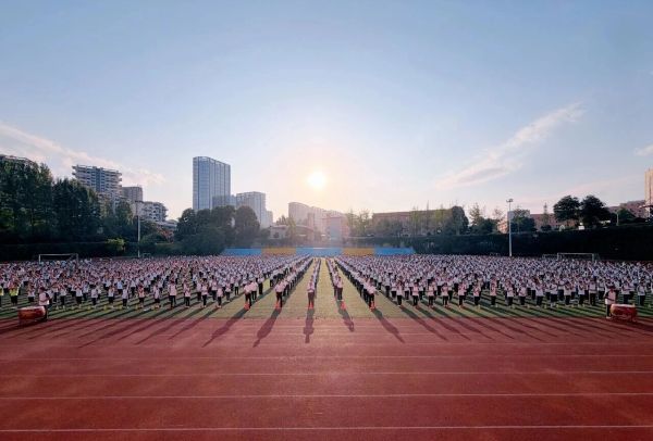 眉山冠城实验学校