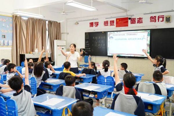 龙泉百悦成龙学校师资 龙泉百悦成龙学校师资