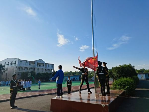 2027年四川蜀都卫校招生简章|收费标准|招生专业介绍