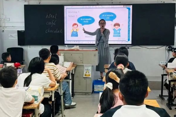新津中学上课 新津中学上课