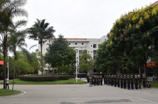 四川核工业技师学院校园一角