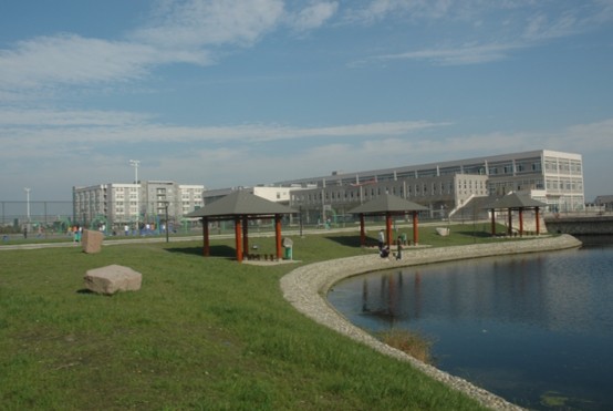 成都技师学院校园一角