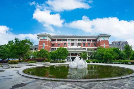 龙泉师上学校好吗?教学质量怎么样