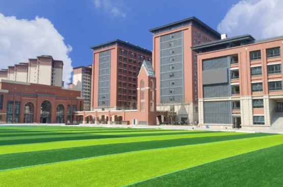 四川省成都市礼仪职业中学校园一角 四川省成都市礼仪职业中学校园一角